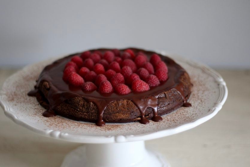 Flourless Chocolate Cake7 Paleo Flourless Chocolate Cake