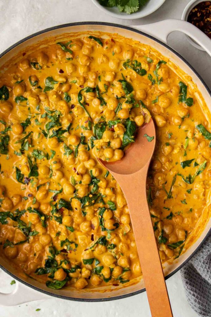 Spinach Chickpea Curry - Stephanie Kay Nutrition